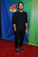 Zachary Quinto Longsleeve T-shirt #2637697