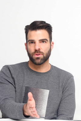 Zachary Quinto Poster 2707771