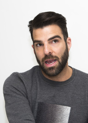 Zachary Quinto Poster 2707776