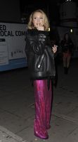 Zara Larsson tote bag #G1093835