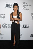 Zazie Beetz Longsleeve T-shirt #3882341