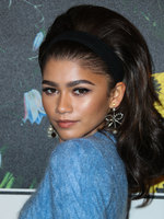 Zendaya magic mug #G1023190