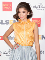 Zendaya Longsleeve T-shirt #2834924