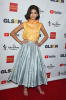 Zendaya t-shirt #2835406