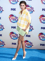 Zendaya t-shirt #3861758