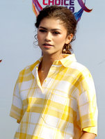 Zendaya Sweatshirt #3861775