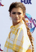 Zendaya Longsleeve T-shirt #3862002