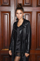 Zendaya Longsleeve T-shirt #3862084
