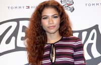 Zendaya Longsleeve T-shirt #3883765