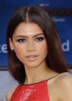Zendaya Sweatshirt #3883858