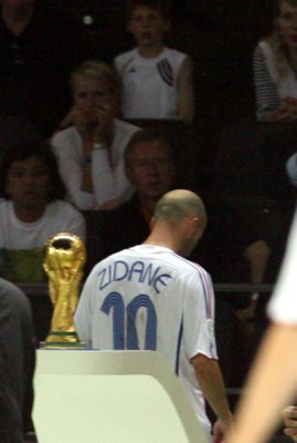 Zinedine Zidane magic mug
