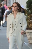 Zoey Deutch mug #G1542848
