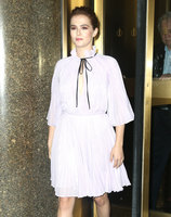 Zoey Deutch Longsleeve T-shirt #3321599