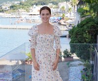 Zoey Deutch Sweatshirt #3866014