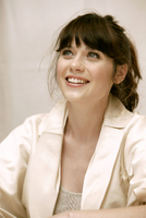 Zooey Deschanel Sweatshirt #2239312