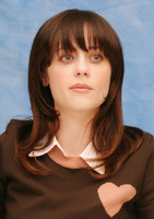 Zooey Deschanel Sweatshirt #2250212