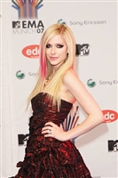 Avril Lavigne Longsleeve T-shirt #4082927