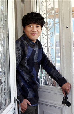 Cha Tae-Hyun posters