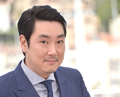 Cho Jin-Woong posters