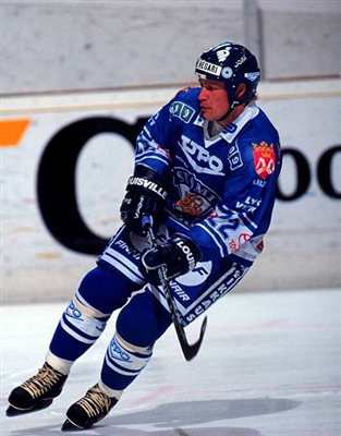 Christian Ruuttu posters