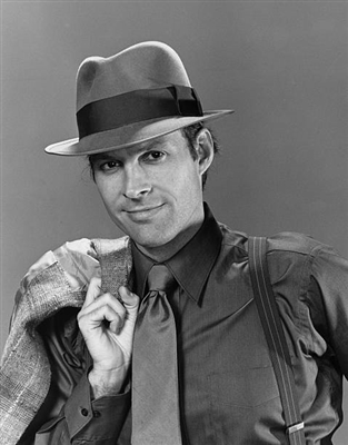 Dwight Schultz Longsleeve T-shirt