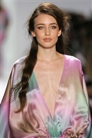 Elizabeth Jagger longsleeve t-shirt #4105426