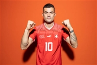 Granit Xhaka Longsleeve T-shirt #4160337