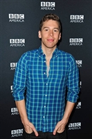 Jordan Gavaris mug #G3434354