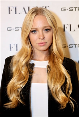 Portia Doubleday mouse pad