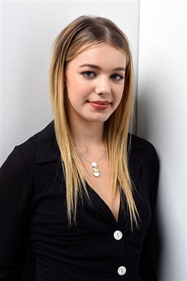 Sadie Calvano magic mug
